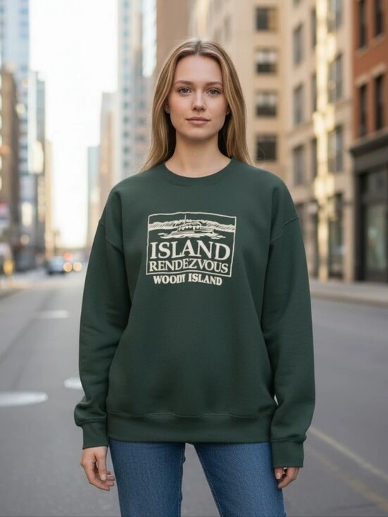Fruit of the Loom Tops - Island Rendevous Wood Island Newfoundland Med Weight Sweatshirt Large